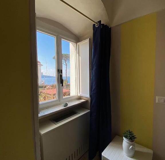 اتاق عادی, Porto Salvo