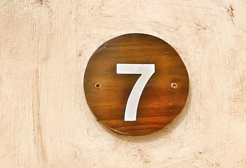 اتاق استاندارد سه نفره, Porto Salvo