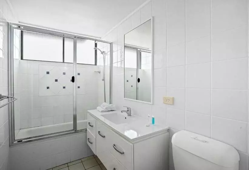 2 Bedrooms Apartment River View, Capricorn One Beachside Holiday Apartments   Official