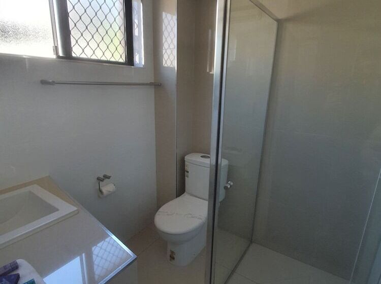 行政房间, Coastal Bay Motel