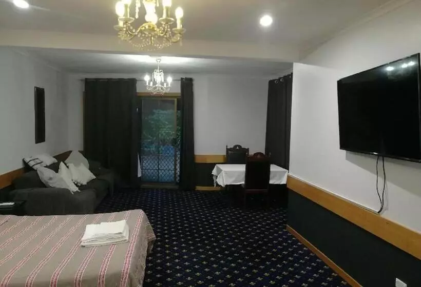 キングサイズベッドのスタンダードルーム, Ascot Motor Inn