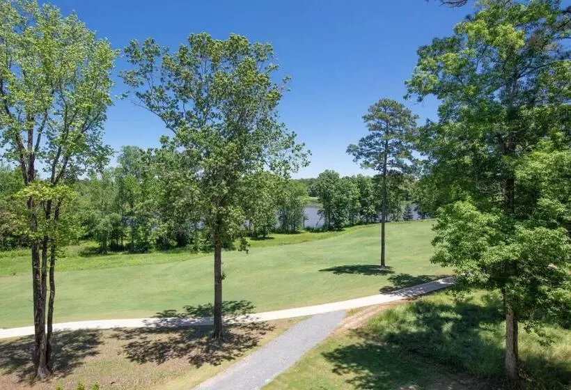キングサイズベッドのスタンダードルーム, Auburn Marriott Opelika Resort & Spa At Grand National