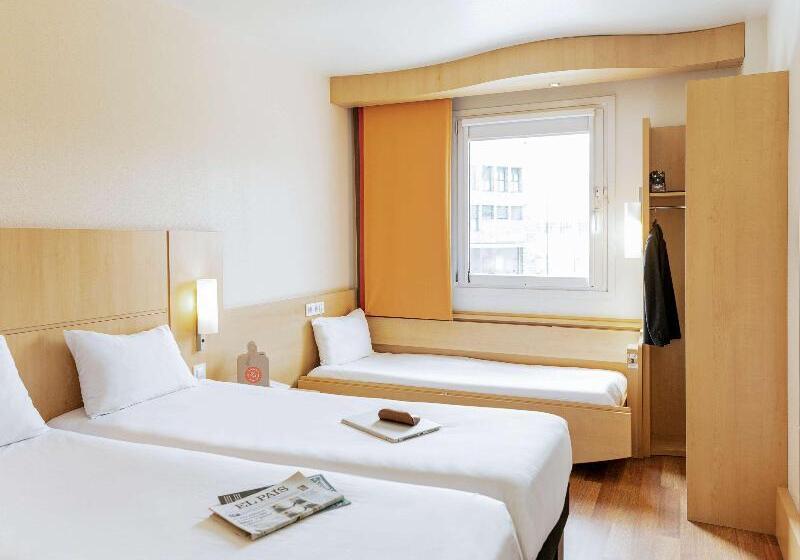 Chambre Standard, Caserio