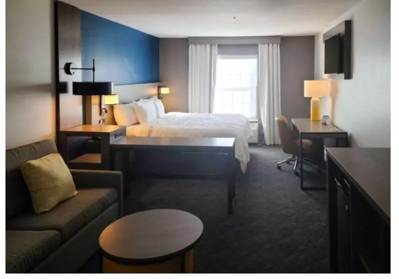 キングサイズベッドのスタンダードルーム, Comfort Inn & Suites