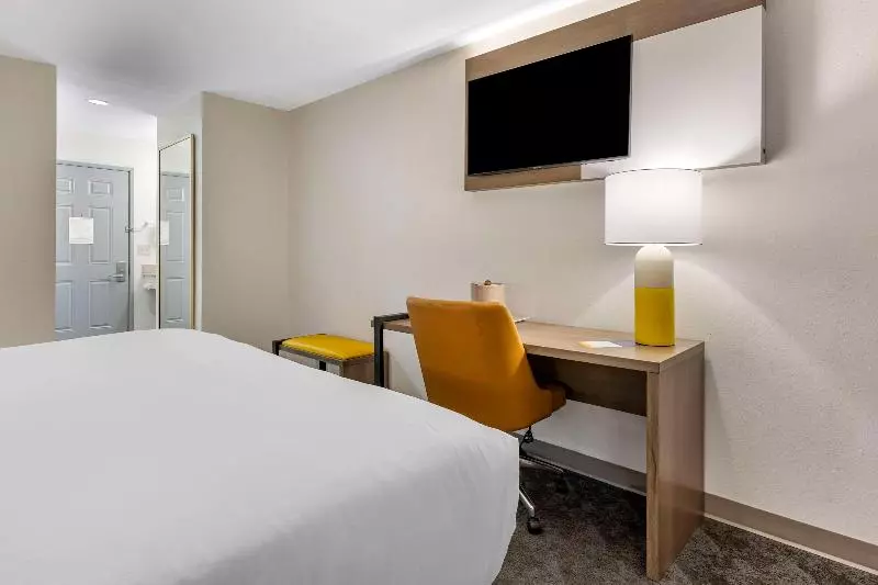 キングサイズベッドのスタンダードルーム, Comfort Inn & Suites