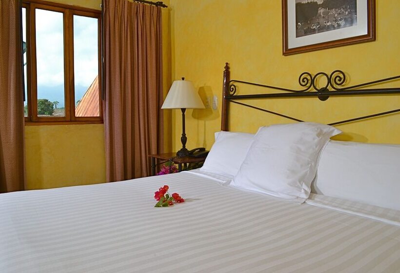 اتاق استاندارد, Dario Granada