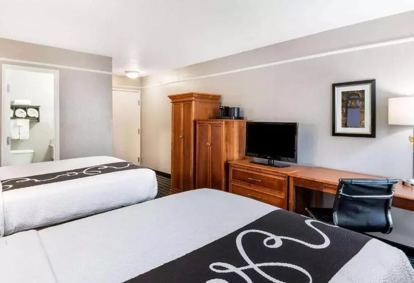デラックスルーム, La Quinta Inn By Wyndham San Antonio Brooks City Base