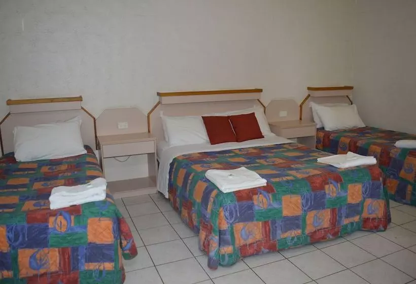 اتاق خانوادگی, Mid City Motor Inn