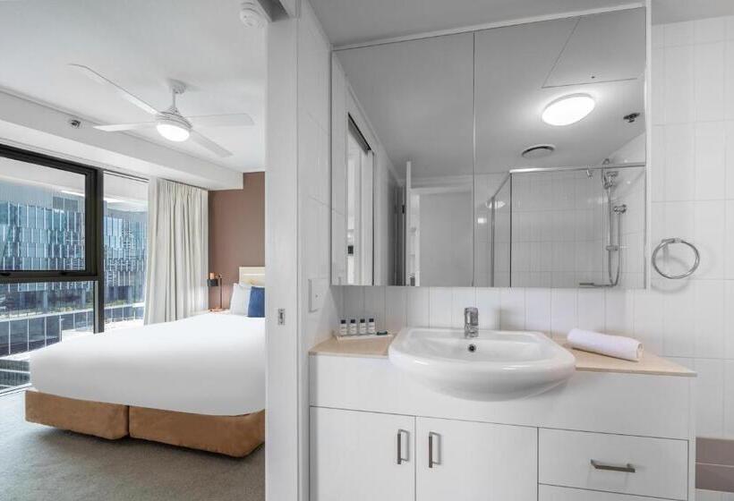 דירת חדר, Oaks Brisbane On Felix Suites