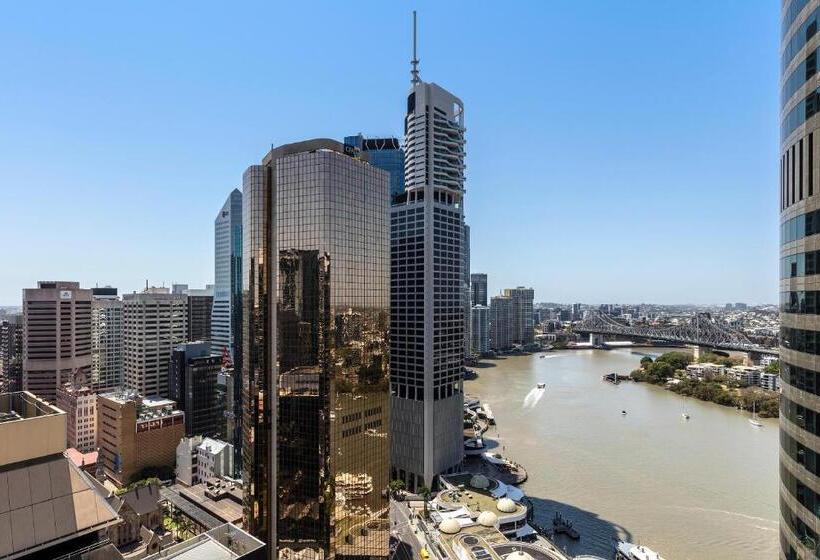1 Bedroom Apartment River View, Oaks Brisbane On Felix Suites