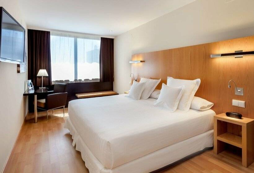 Quarto superior, Occidental Cadiz