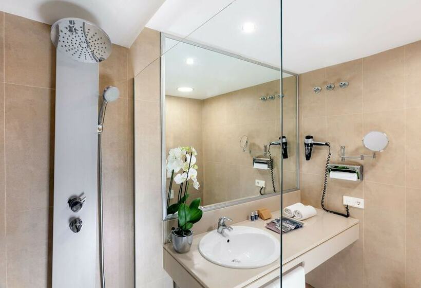 Quarto superior, Occidental Cadiz