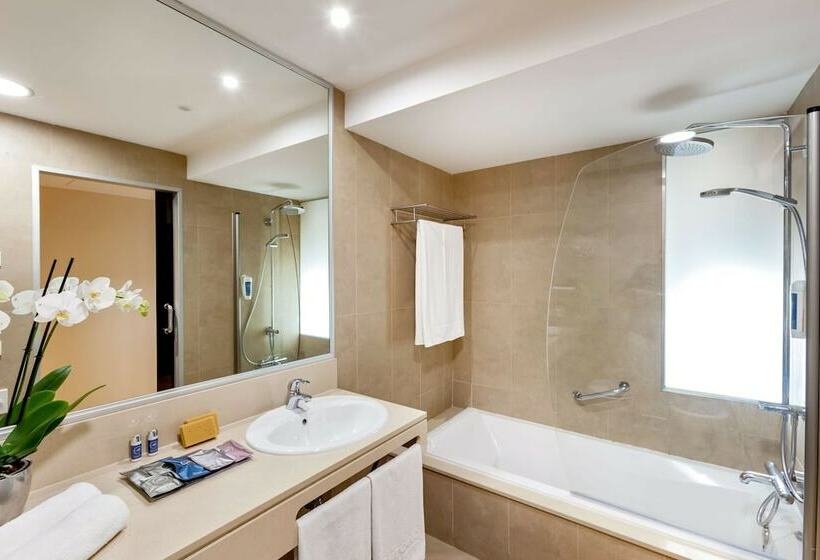 Quarto superior, Occidental Cadiz