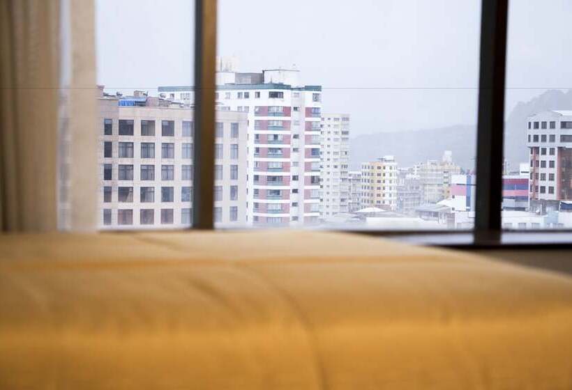 اتاق لوکس, Pan American