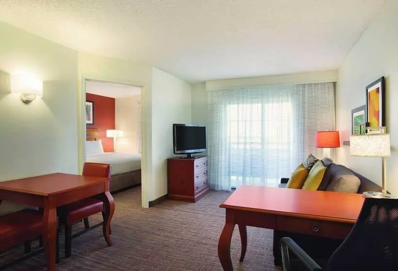 2 Bedroom Suite with Balcony, Residence Inn Joplin