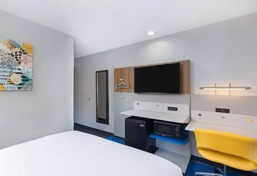 身障者適用スタンダードルーム, Microtel Inn & Suites Columbus North