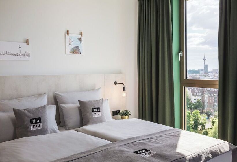 اتاق پرمیوم, Holiday Inn   The Niu Tab Dusseldorf Main Station, An Ihg