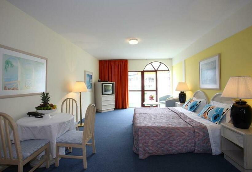 스탠다드 스튜디오, Canico Bay Apartments