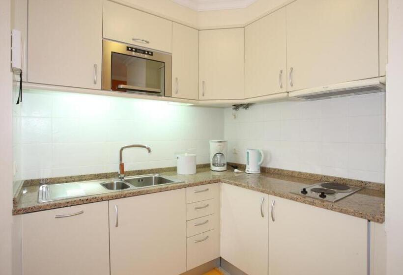 Полулюкс, Canico Bay Apartments