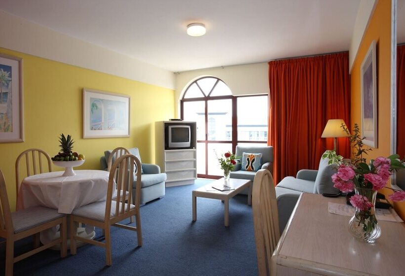 Полулюкс, Canico Bay Apartments