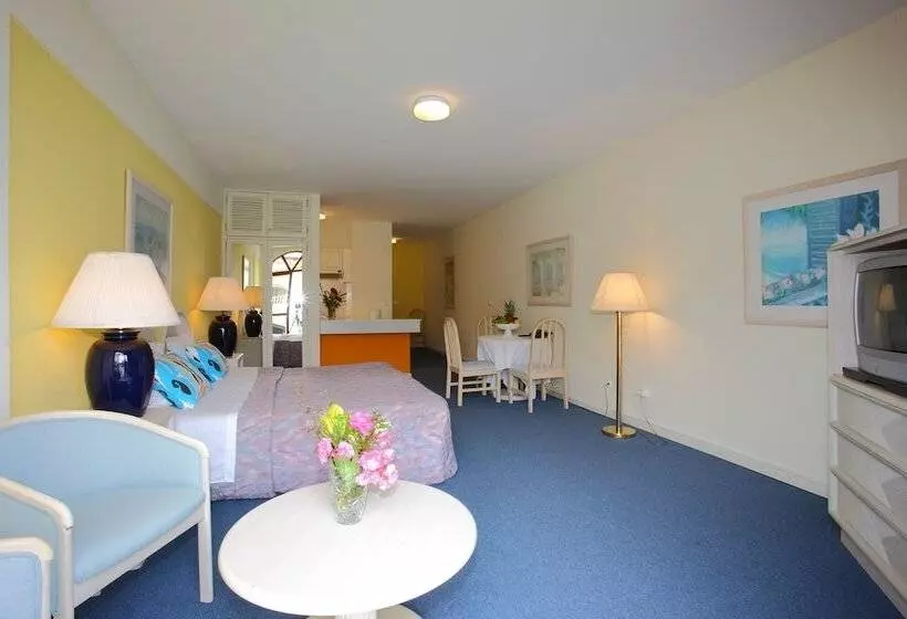 スタンダードスタジオ, Canico Bay Apartments