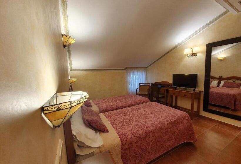 اتاق پنت هاوس, Abadia Burgos Camino Santiago