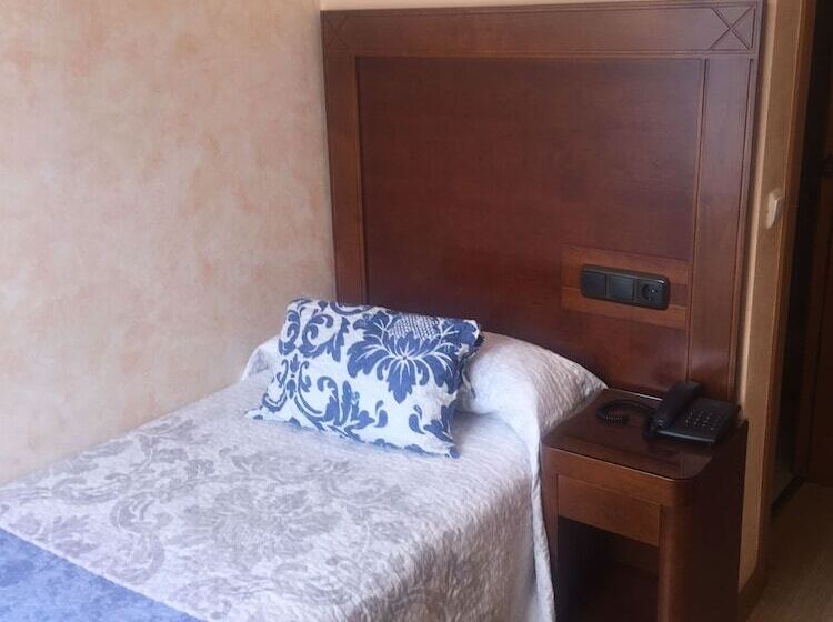 اتاق استاندارد یک نفره, Abadia Burgos Camino Santiago