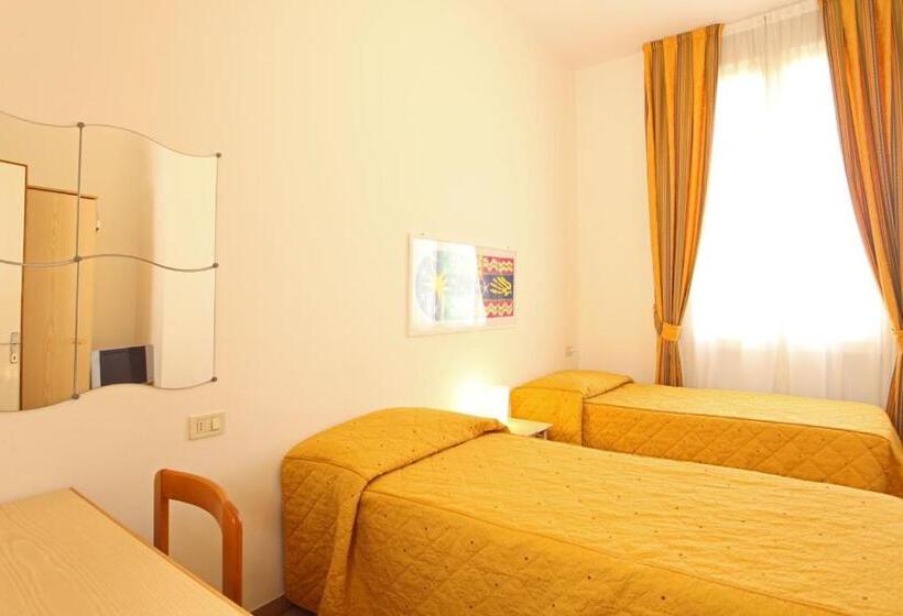 חיבור הדירה עם חדר שינה אחד, Arianna