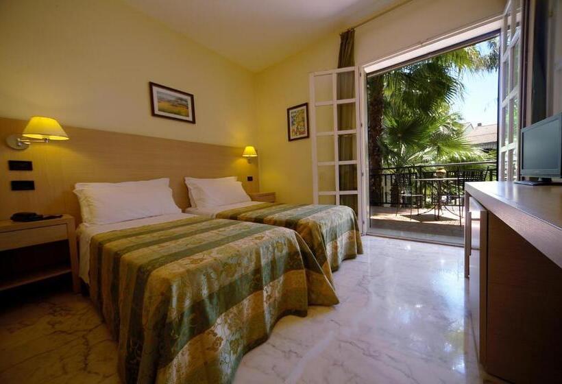 バルコニー付きスタンダードルーム, Borgo Verde