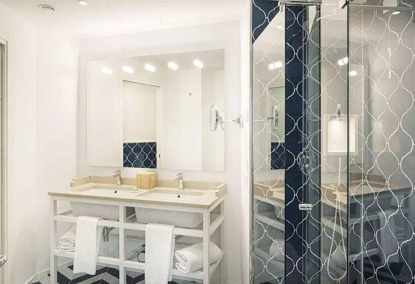 1 Bedroom Apartment with Terrace Sea View, Costa Del Capitano Seaside Villas