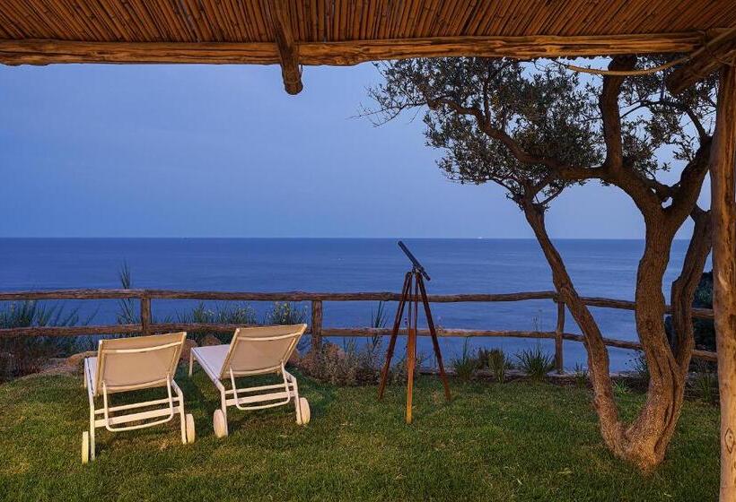 דירת חדר שינה עם טרסה ונוף לים, Costa Del Capitano Seaside Villas