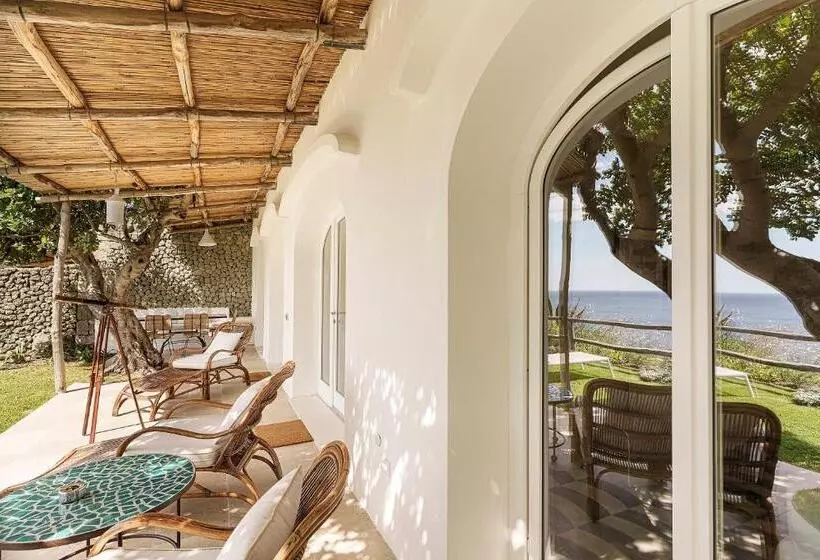آپارتمان 2 خوابه با چشم‌انداز دریا, Costa Del Capitano Seaside Villas