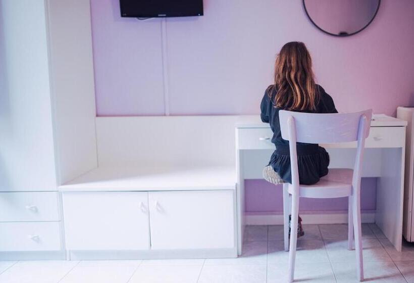 חדר סטנדרט, Elite