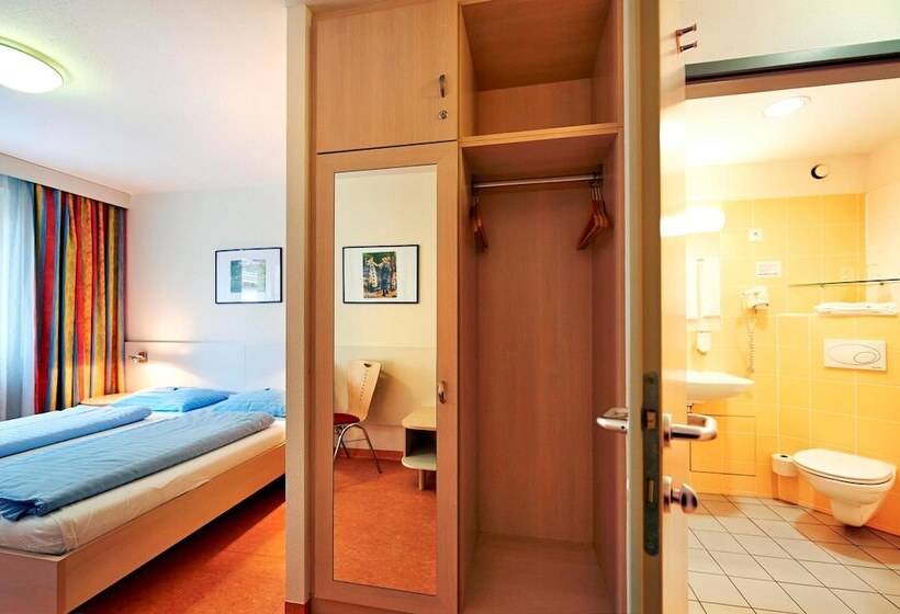 اتاق استاندارد با چشم‌انداز شهر, Kolping Wien Zentral