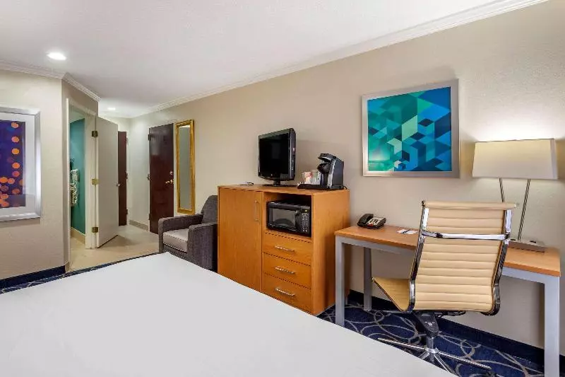 سوییت, Avani Frankfurt City Hotel   Previously Nh Collection Frankfurt City