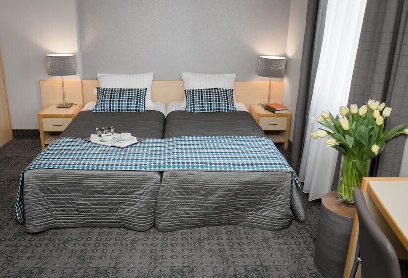 スタンダードトリプルルーム, Perła