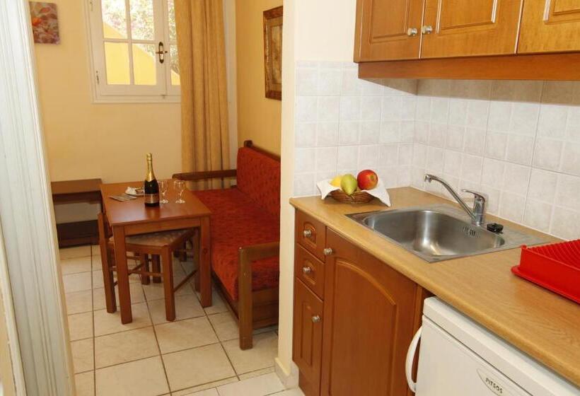 스탠다드 룸, Perros