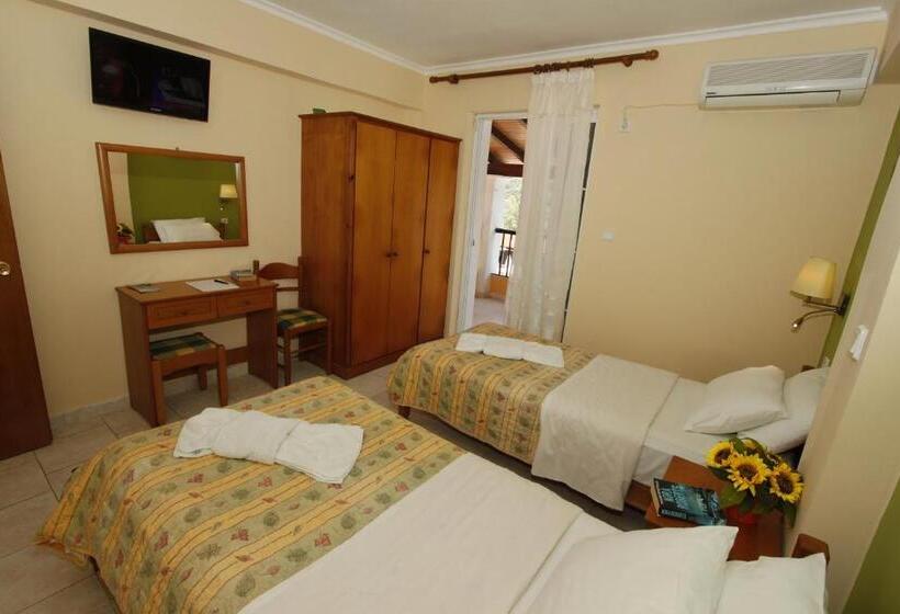 4인용 스탠다드 룸, Perros