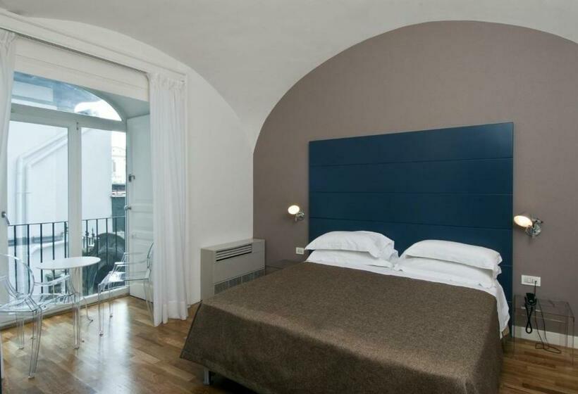 スタンダードルーム, Piazza Bellini & Apartments