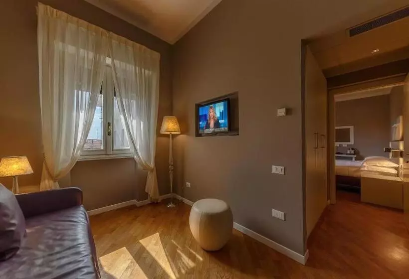 Superior-huone Parveke, Residence Esplanade