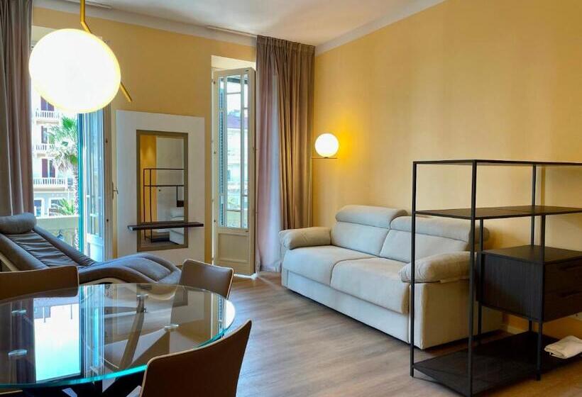 سوئیت با بالکن, Residence Esplanade