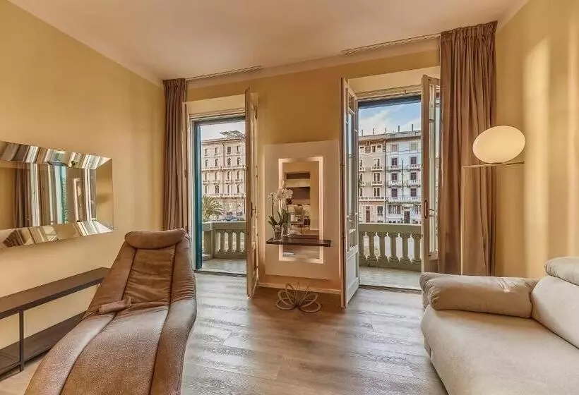Sviitti Parveke, Residence Esplanade