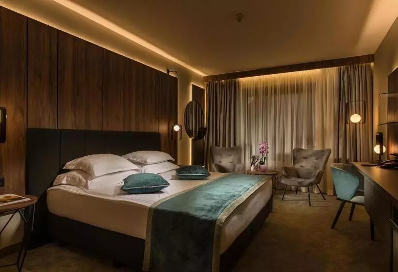Habitación Superior Vista Ciudad, Rosslyn Central Park Hotel Sofia