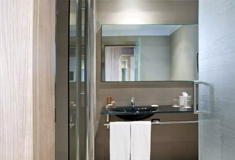 اتاق لوکس, Thotel Lamezia