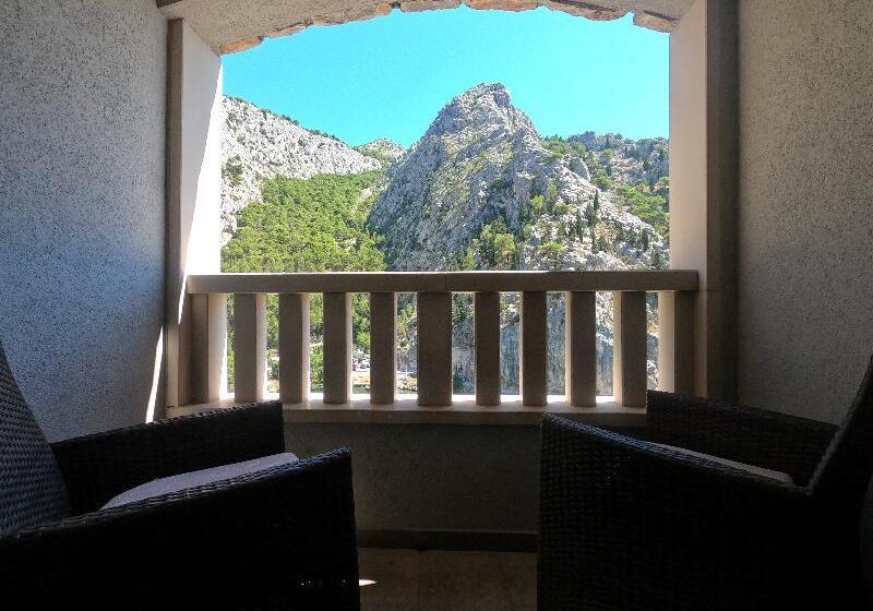 חדר סטנדרט נוף לנהר, Villa Dvor