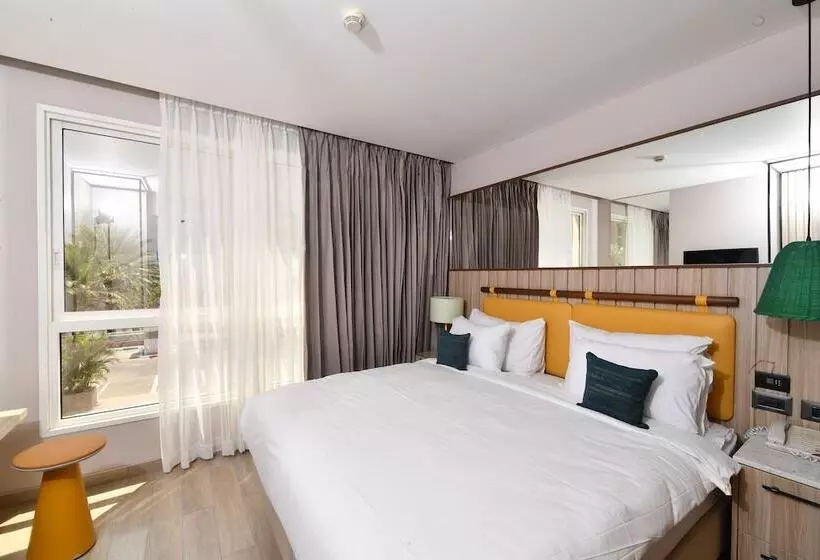 Perhesviitti, Royal Garden By Isrotel Collection
