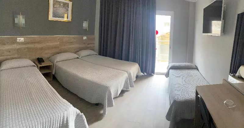 Standard Kolmen Hengen Huone, Appart Hôtel Saint Jean