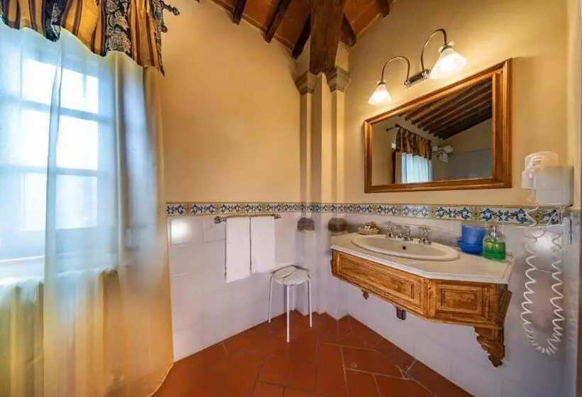 Juniorsviitti, Villa Borgo San Pietro