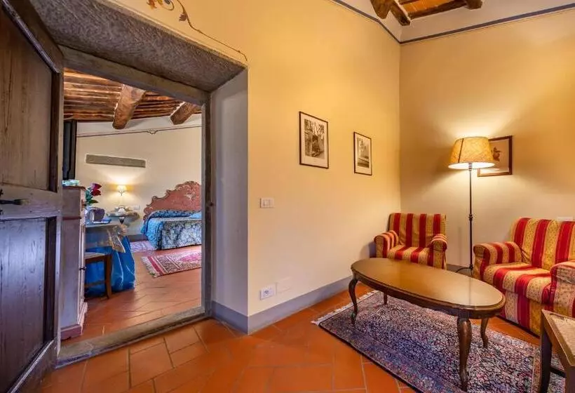 Juniorsviitti, Villa Borgo San Pietro