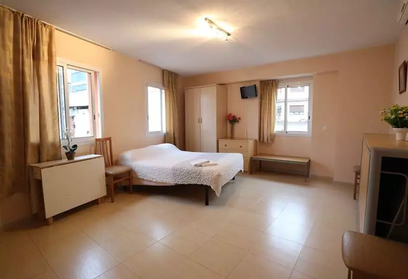 اتاق استاندارد, Royal Inn Apart